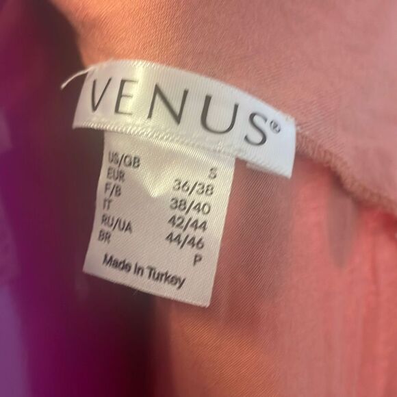 Catwalk Junkie Skirt and Venus top outfit - Picture 3 of 12